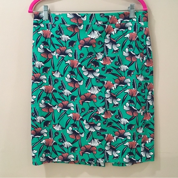 J. Crew Dresses & Skirts - J.Crew Pencil Skirt floral